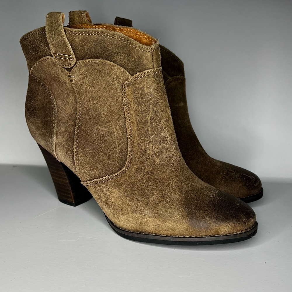 Clark’s Indigo Heath Harrier Brown Suede Ankle Boots